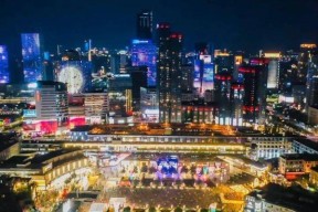 探寻灵历十八年广场商人的秘密（寻宝之旅揭开灵历十八年广场商人的位置）